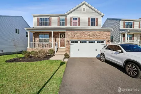 52 Hibiscus Ct, Old Bridge, NJ 08857