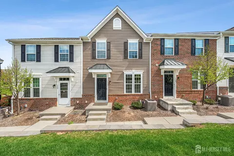 1306 English Ln, Parlin, NJ 08859