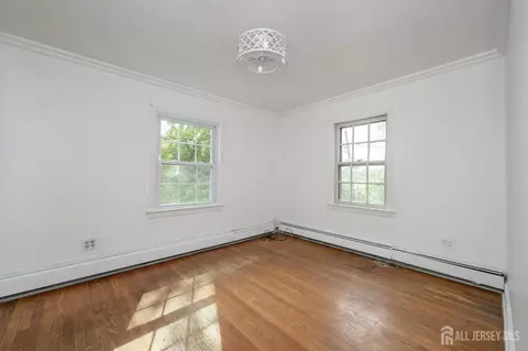 Bedroom - 212 Echo Ave, Edison, NJ 08837 photo 6 of 8