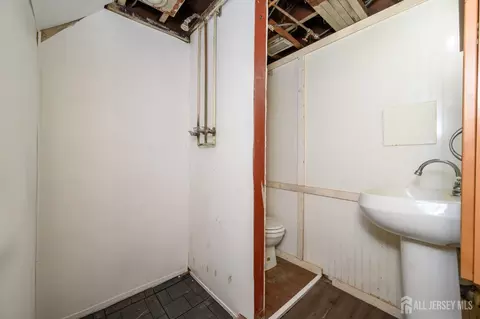 Bath - 212 Echo Ave, Edison, NJ 08837 photo 2 of 2