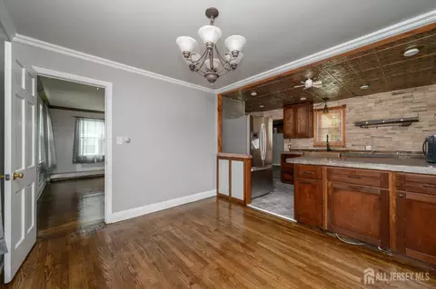 Entry Way - 212 Echo Ave, Edison, NJ 08837 photo 2 of 4