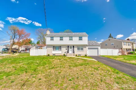 501 E Franklin Ave, Beverly, NJ 08010