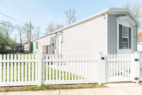 12 Maine St, South Brunswick, NJ 08852