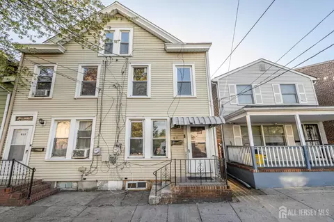 811 Anderson St, Trenton, NJ 08611