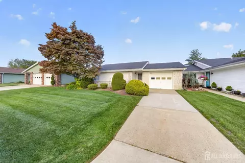 487 Grandin Rd # -A, Monroe, NJ 08831