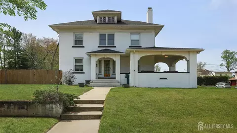 260 S Washington Ave, Dunellen, NJ 08812