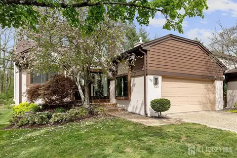 198 Sayre Dr, Princeton, NJ 08540