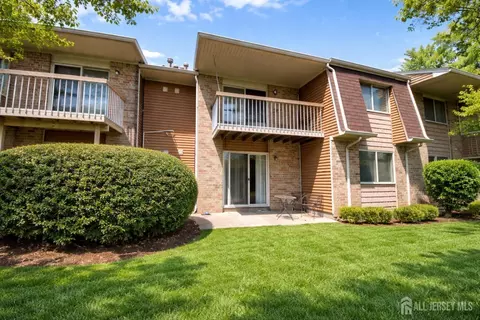 203 Mandon Ct #2, Princeton, NJ 08540