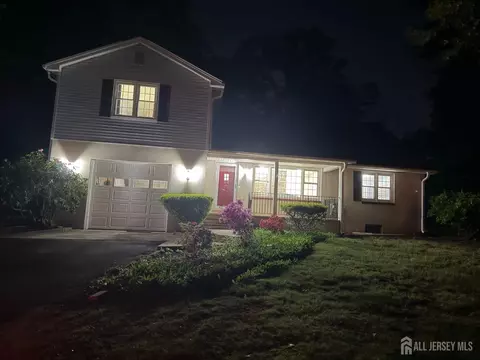 308 Forsgate Dr, Monroe, NJ 08831