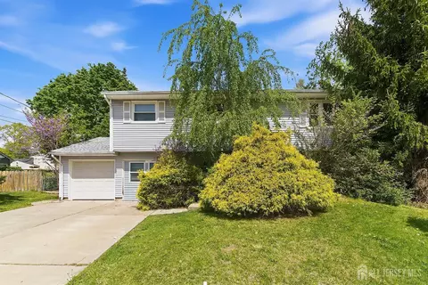 1363 E Peoria Pl, North Brunswick, NJ 08902