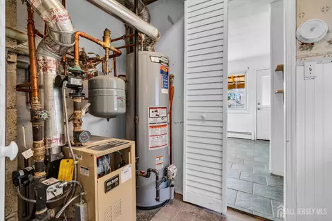 Other - 52 Walnut St, Edison, NJ 08817 photo 6 of 15