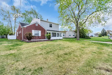 Exterior - 52 Walnut St, Edison, NJ 08817 photo 8 of 22