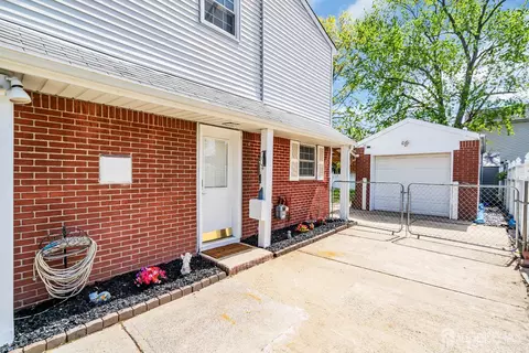 Exterior - 52 Walnut St, Edison, NJ 08817 photo 11 of 22
