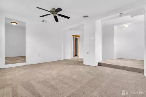 Living - 52 Walnut St, Edison, NJ 08817 photo 1 of 3