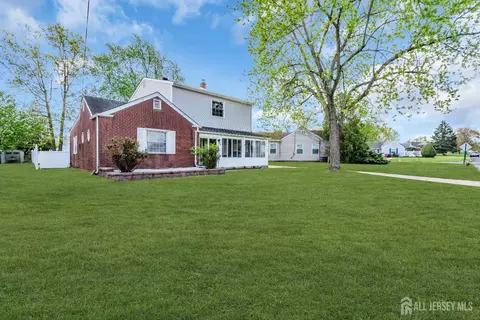 Other - 52 Walnut St, Edison, NJ 08817 photo 14 of 15