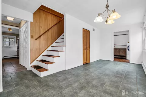 Entry Way - 52 Walnut St, Edison, NJ 08817 photo 3 of 5