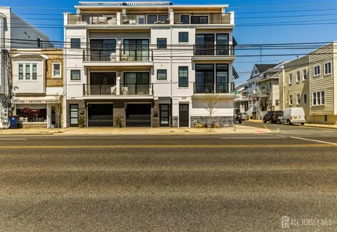 6709 Atlantic Ave, Ventnor City, NJ 08406