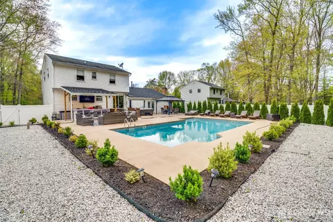 2502 Linder Ave, North Brunswick, NJ 08902