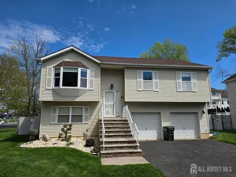 1 Wakefield Dr, Edison, NJ 08820