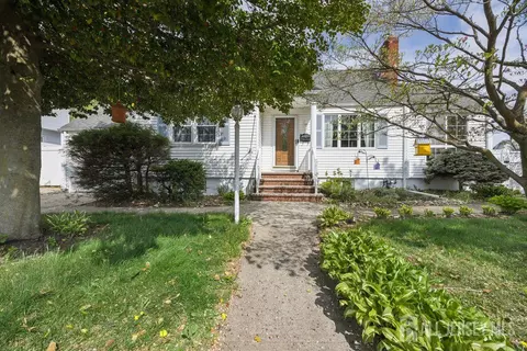 190 Parker St, South Amboy, NJ 08879