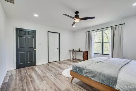Bedroom - 122 Dewolfe St, Edison, NJ 08817 photo 2 of 9