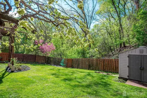 Exterior - 122 Dewolfe St, Edison, NJ 08817 photo 7 of 7