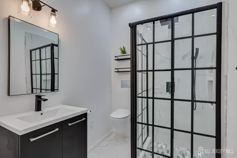 Bath - 122 Dewolfe St, Edison, NJ 08817 photo 5 of 5