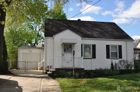 213 Old Post Road Rd, Edison, NJ 08817