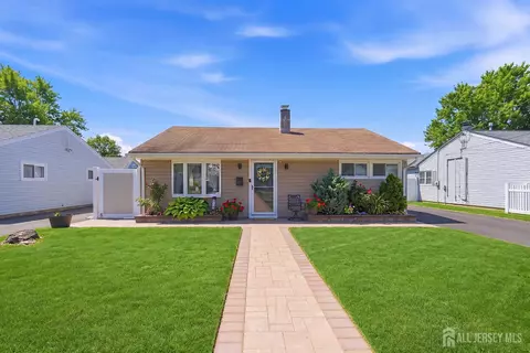 219 Austin Ave, Old Bridge, NJ 08857