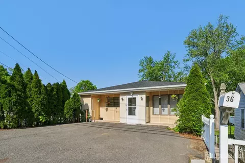 36 Henry St, Edison, NJ 08820
