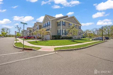 20 Jasmine Dr, Monroe, NJ 08831