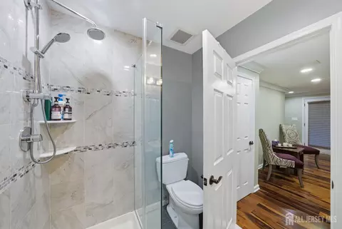 Bath - 5 Robert Ct, Monroe, NJ 08831 photo 8 of 8