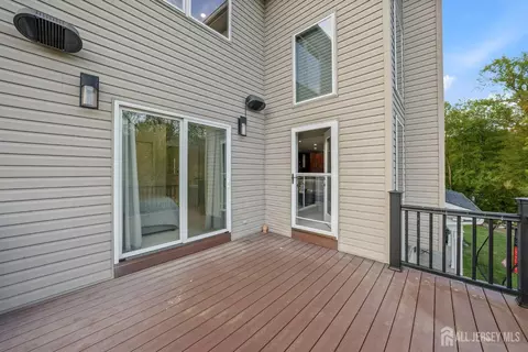 Exterior - 5 Robert Ct, Monroe, NJ 08831 photo 5 of 10