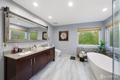 Bath - 5 Robert Ct, Monroe, NJ 08831 photo 5 of 8