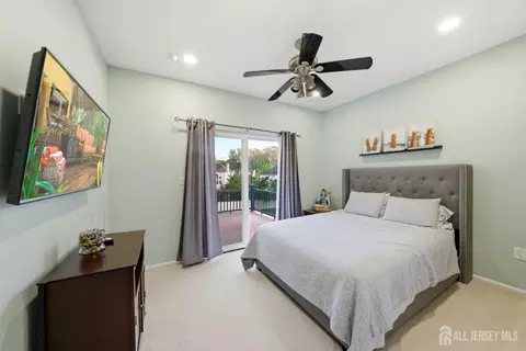 Bedroom - 5 Robert Ct, Monroe, NJ 08831 photo 1 of 8