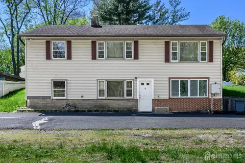 784 Yardville Hamilton Square Rd, Hamilton, NJ 08691