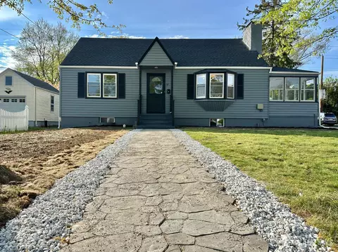 81 Cleveland Ave, Milltown, NJ 08850