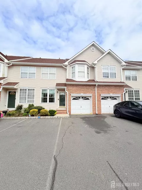 19 Gallop Ln, Somerset, NJ 08873