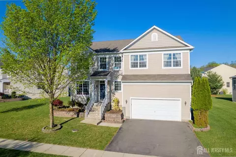 27 Potomac Ave, Monroe, NJ 08831