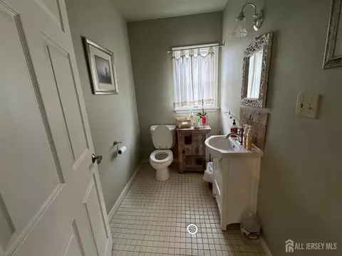 Bath - 630 Valley Rd, Long Hill, NJ 07933 photo 1 of 1