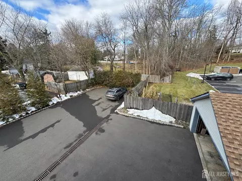 Exterior - 630 Valley Rd, Long Hill, NJ 07933 photo 4 of 5