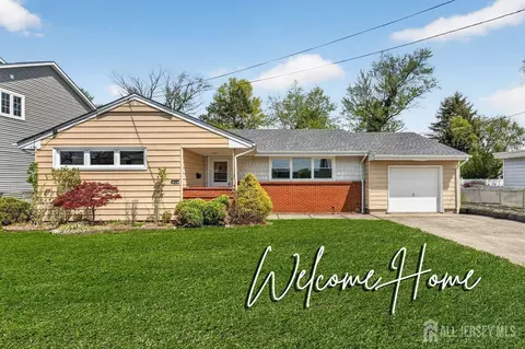 55 Market St, Edison, NJ 08817