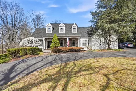 140 Bunker Hill Rd, Princeton, NJ 08540