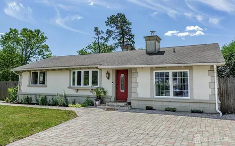 26 Cherokee Dr, Browns Mills, NJ 08015