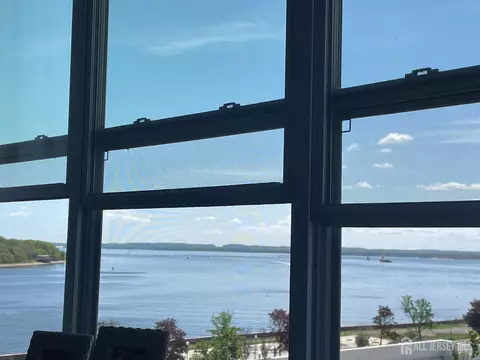 358 Rector St #707, Perth Amboy, NJ 08861