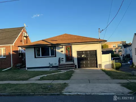 505 Knoft St, Linden, NJ 07036