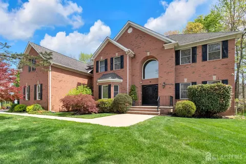 23 Yellowstone Dr, Old Bridge, NJ 08857