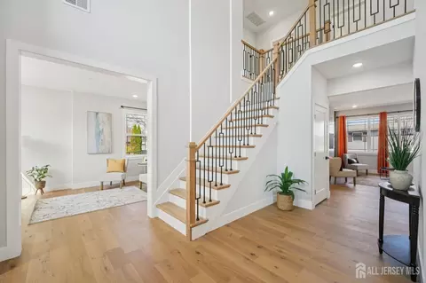Entry Way - 75 Jefferson Blvd, Edison, NJ 08817 photo 4 of 19