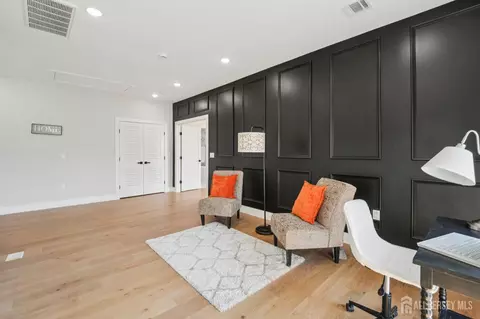 Entry Way - 75 Jefferson Blvd, Edison, NJ 08817 photo 13 of 19