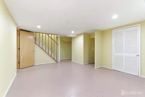 Other - 103 Timber Oaks Rd, Edison, NJ 08820 photo 9 of 10